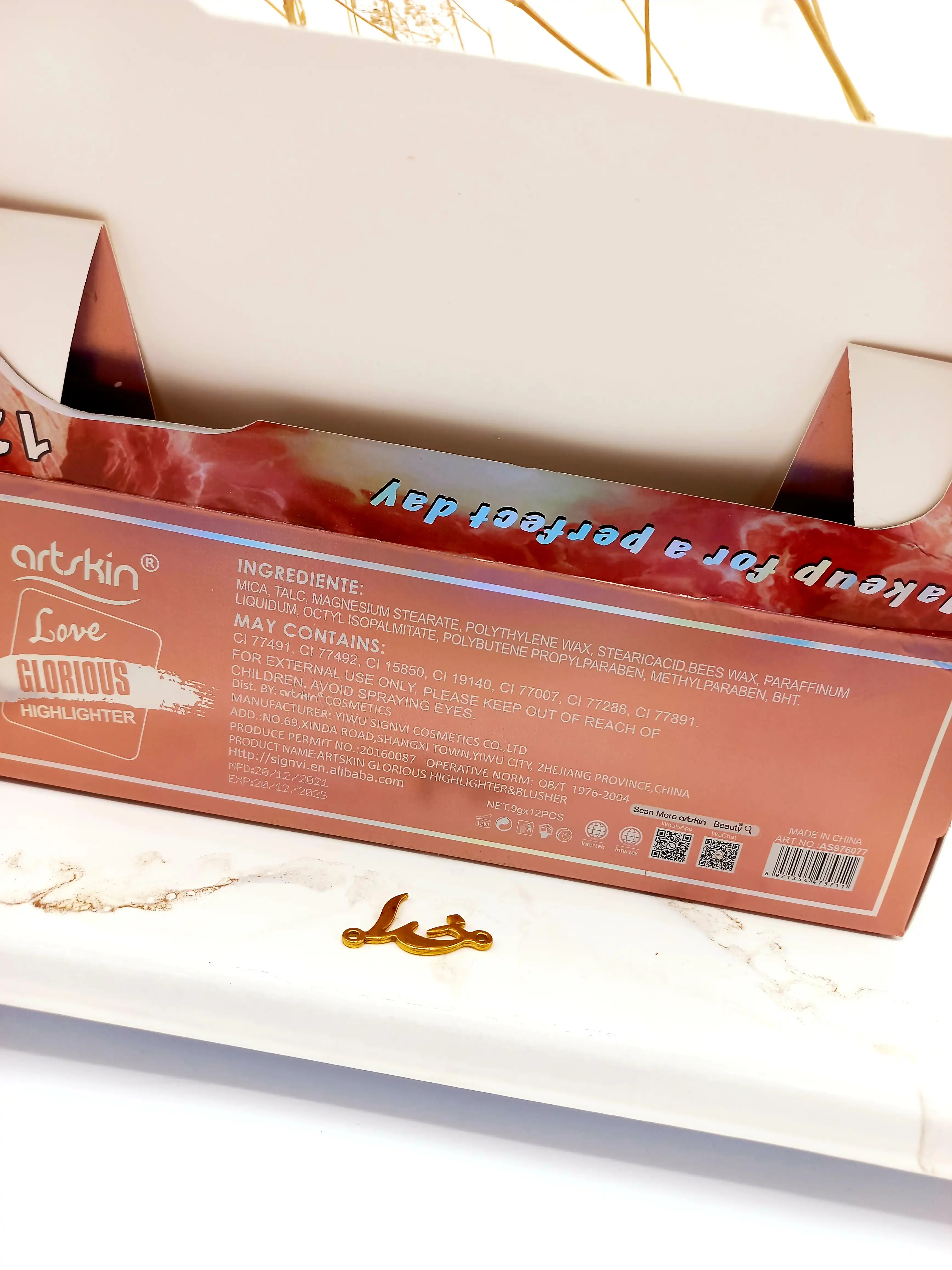 هایلایتر پرطرفدار شش ضلعی آرت اسکین Artskin کد AS976077