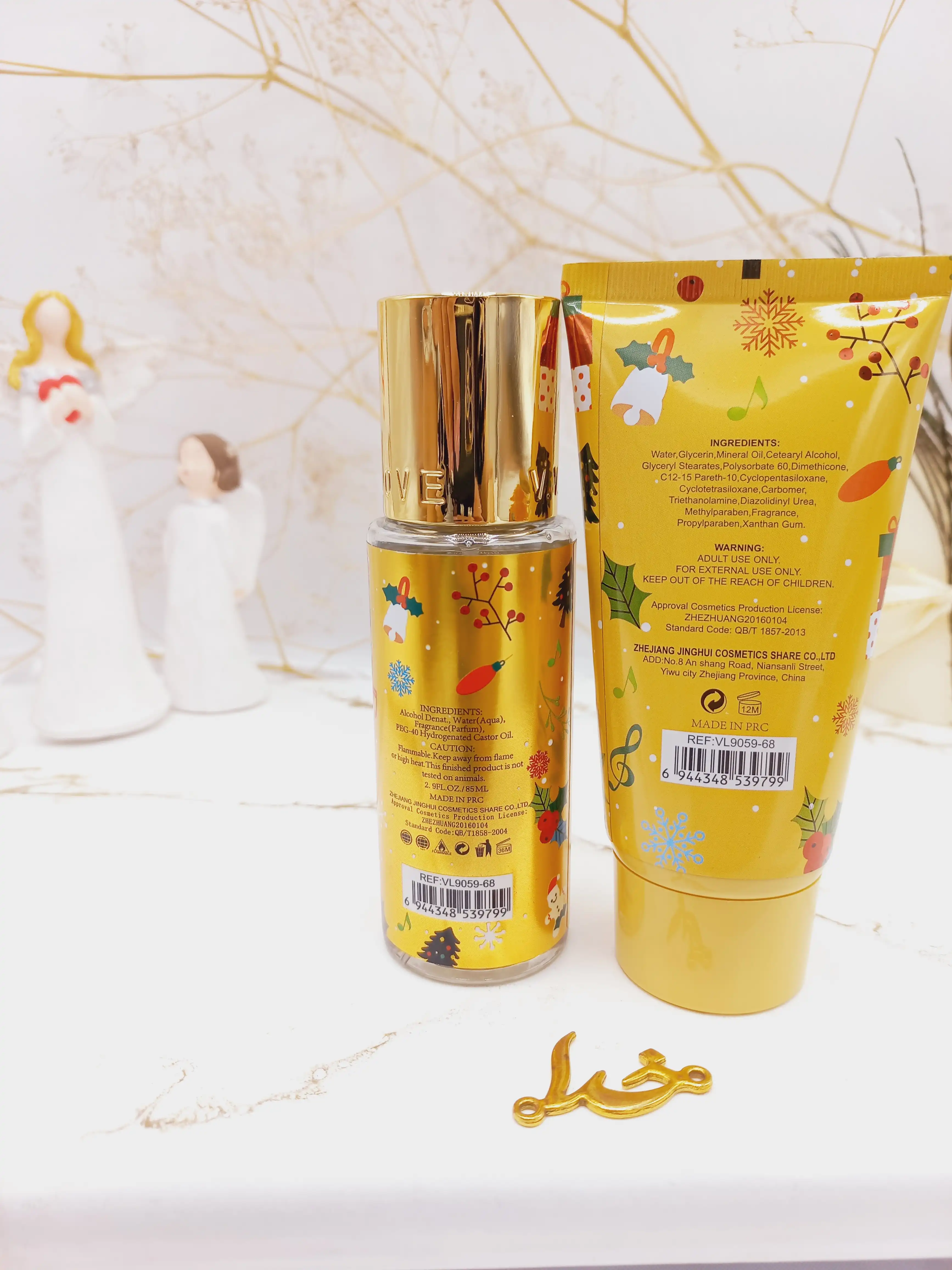 ست خفن بادی اسپلش و لوسیون خوشبو وی وی لاو (طلایی) کد VL9059