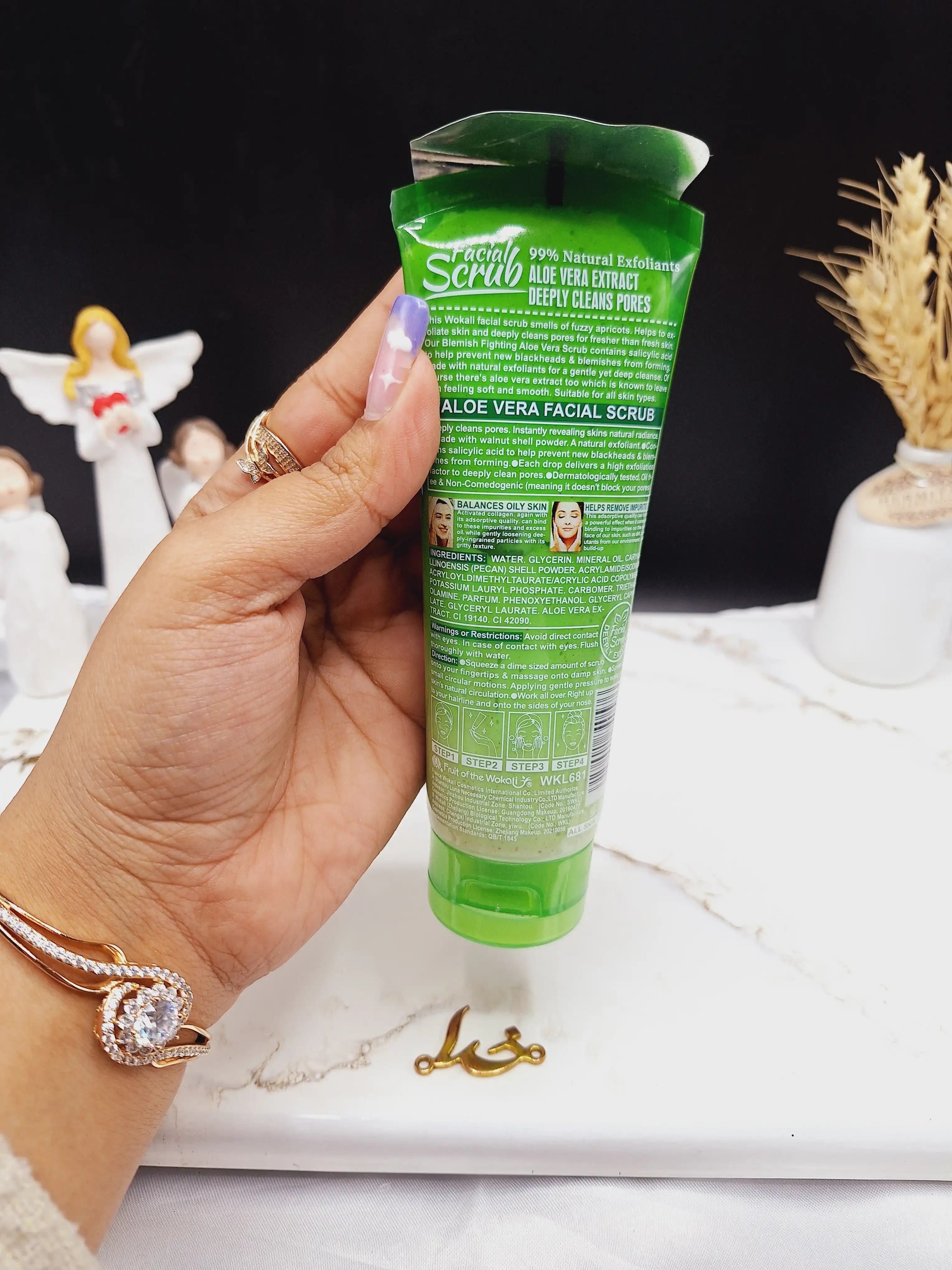 اسکراب و لایه بردار کوچک کننده منافذ رایحه آلوئه ورا وکالی WKL681