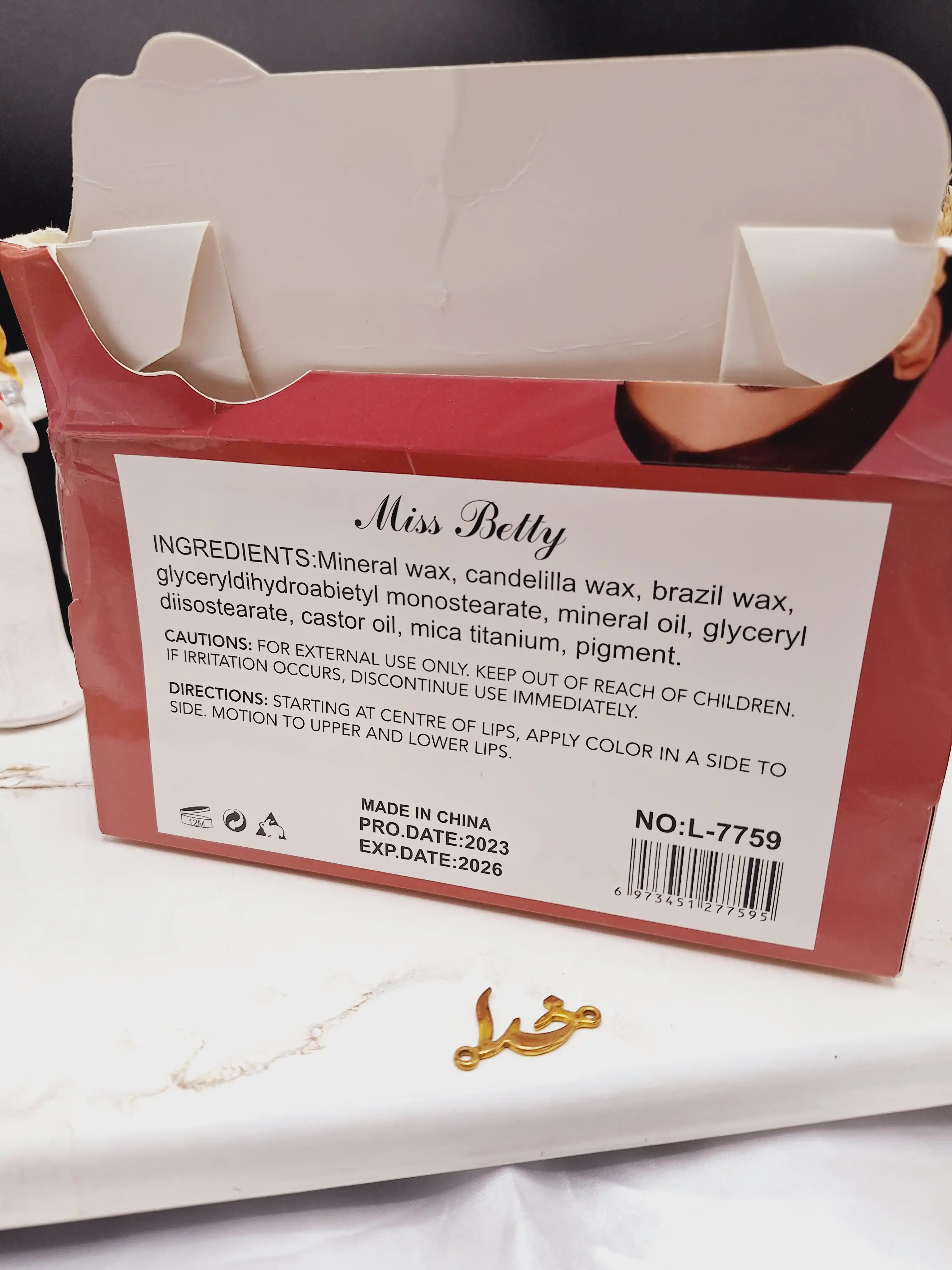 پک 8 تایی رژ مایع طرح لب برند میس بیوتی Miss Betty کد L_7759