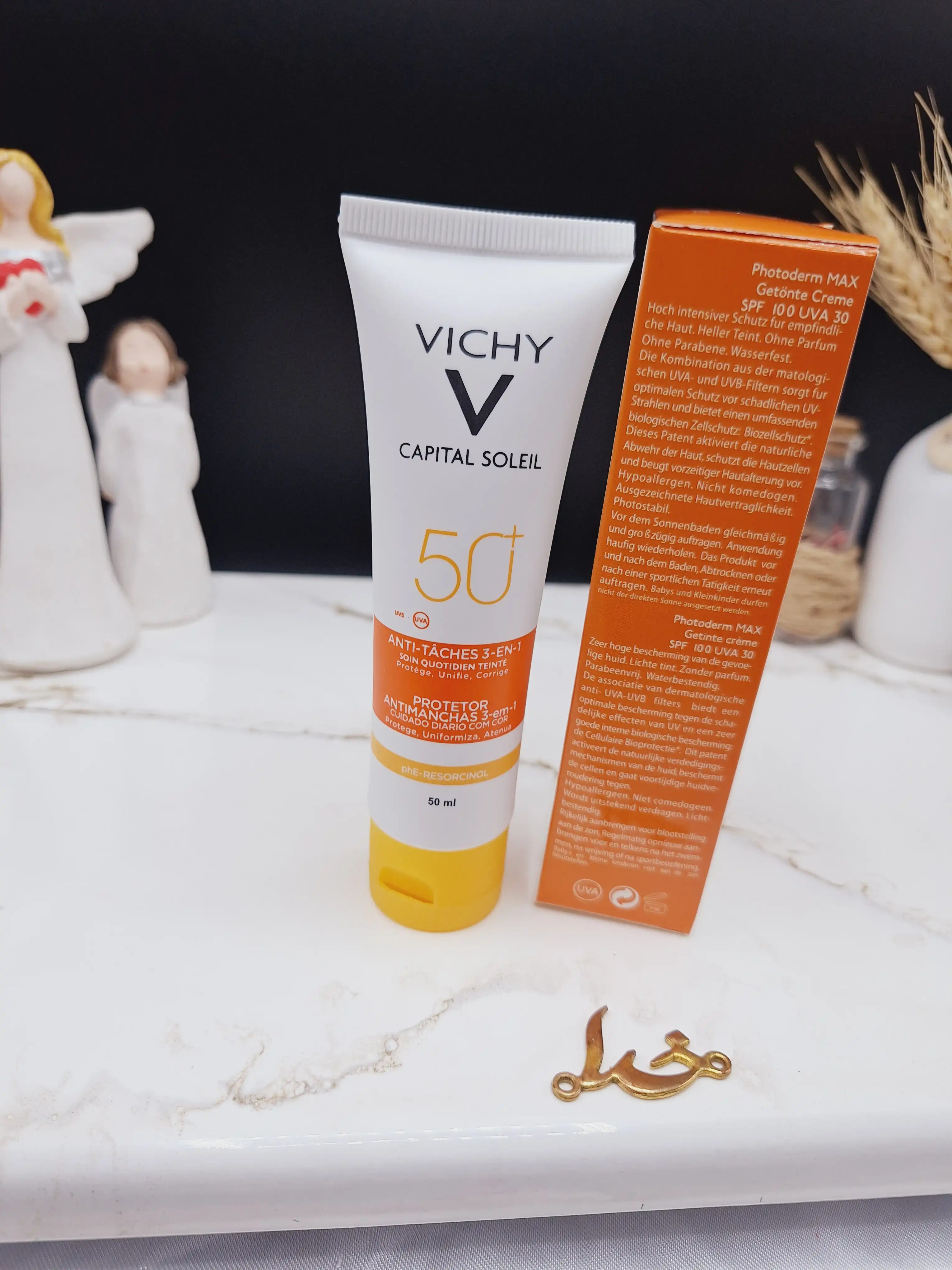 کرم ضد آفتاب رنگی جوانساز و ضد لک ویشی کاپیتال سولیل ویشی VICHY  SPF50 کد 1826