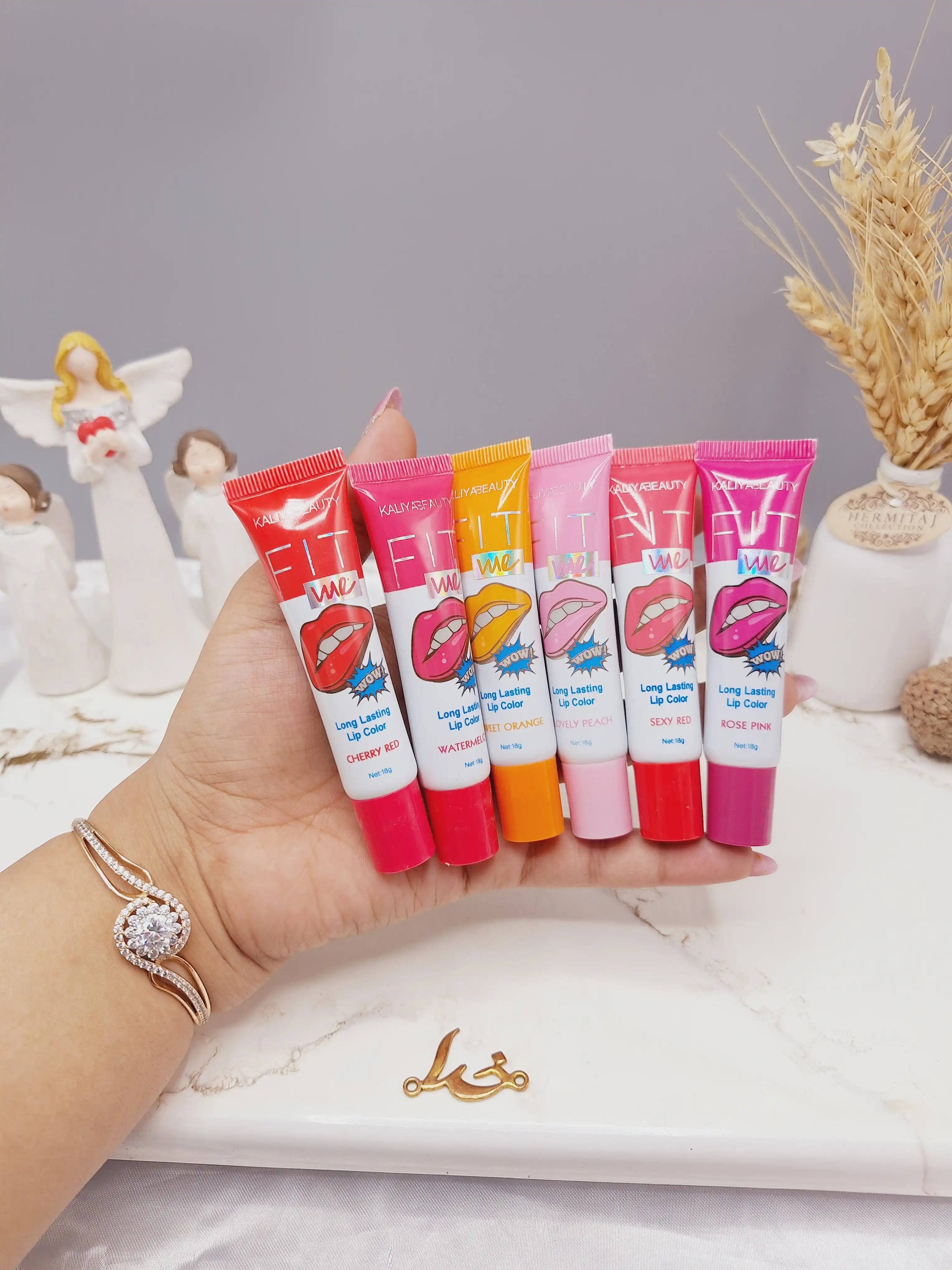 ماسک لب تیوپی پرطرفدار با رنگدهی عالی لب برند KALIYABEAUTY کد j833