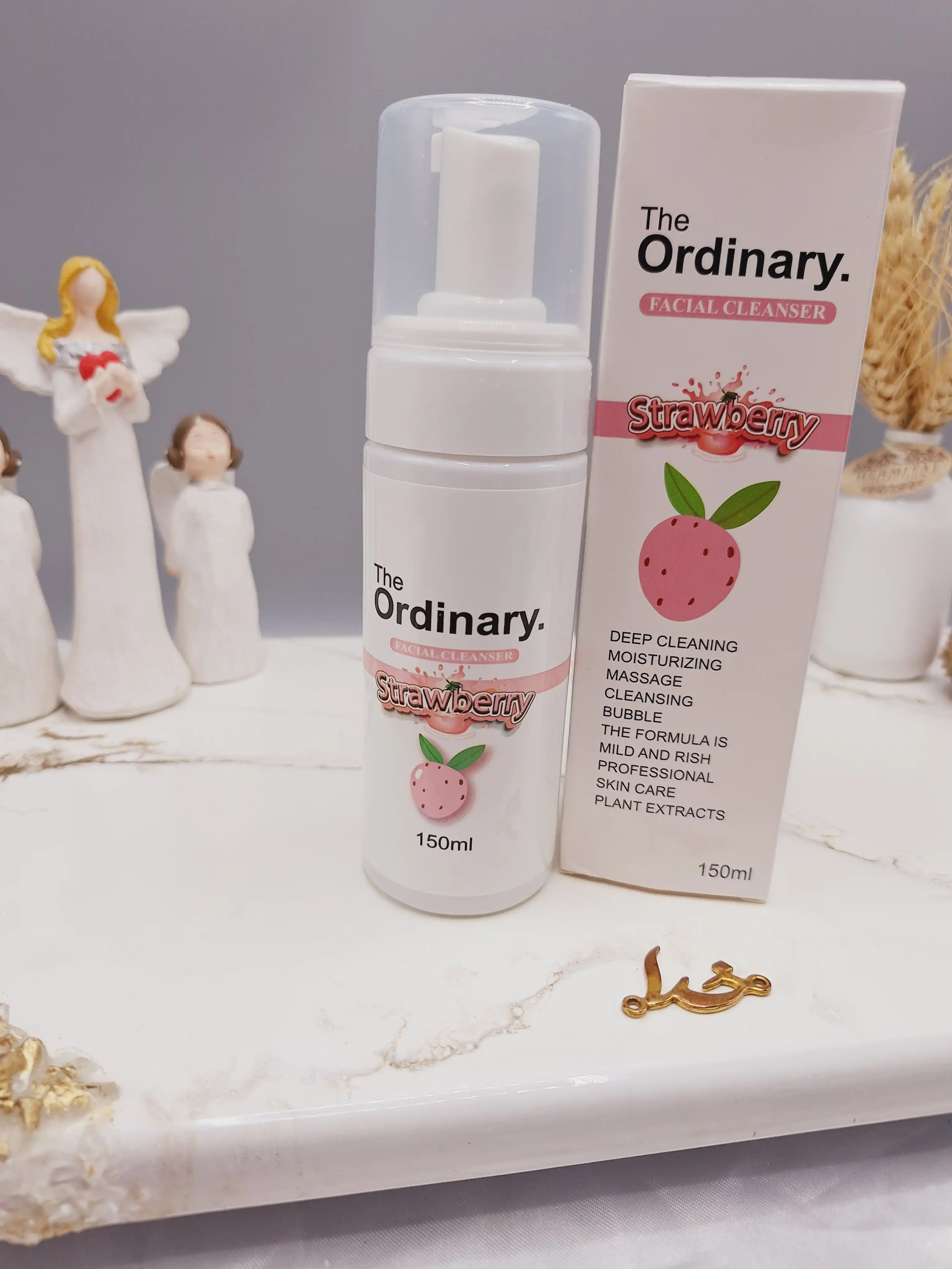 فوم شستشو صورت با عصاره توت فرنگی برند اوردینری ordinary کد 2225