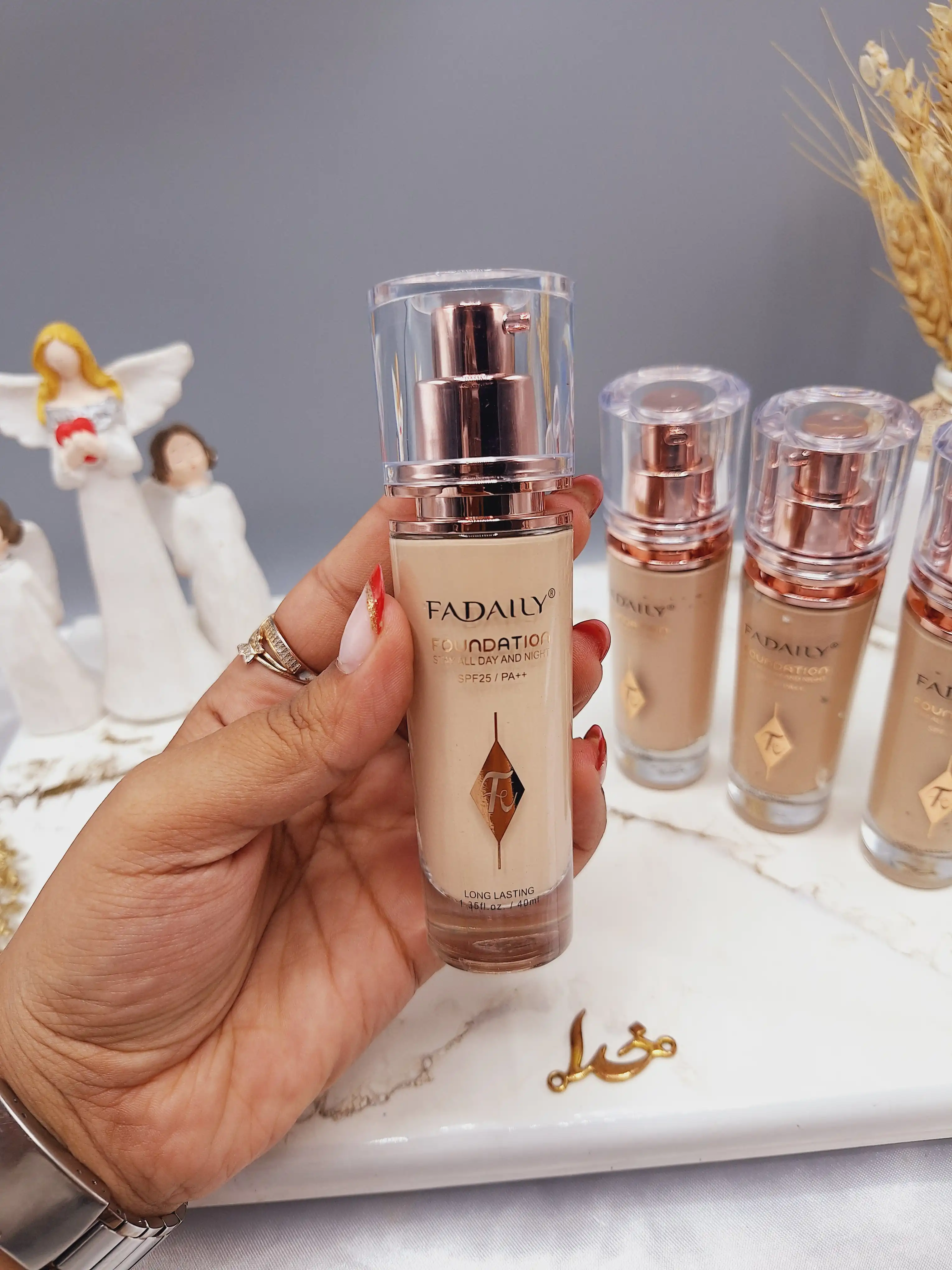 کرم پودر روزانه برند FADAILY درب شیشه کد FA1009