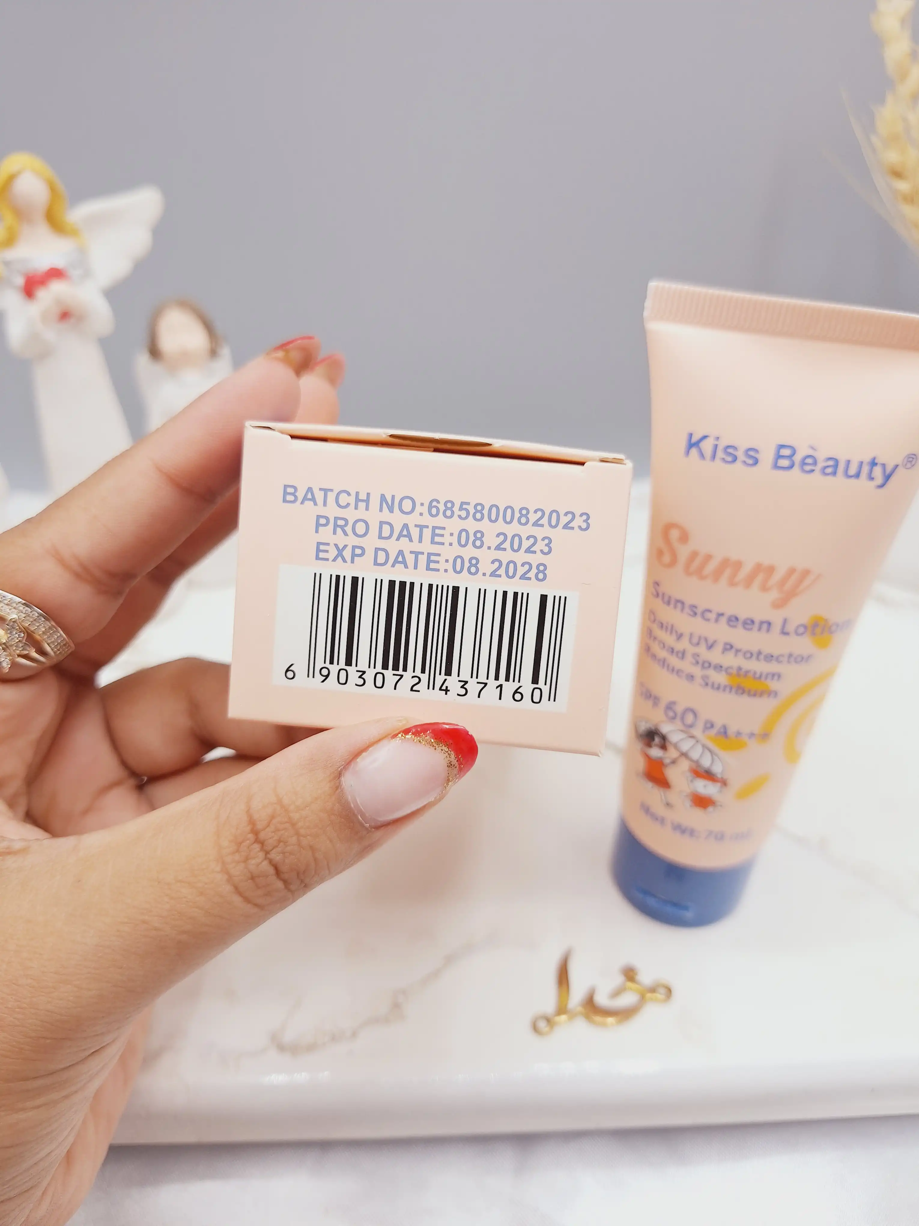 لوسیون ضد آفتاب بچه با ‏SPF 60 مناسب استفاده روزانه برند Kiss Beauty کد 7160