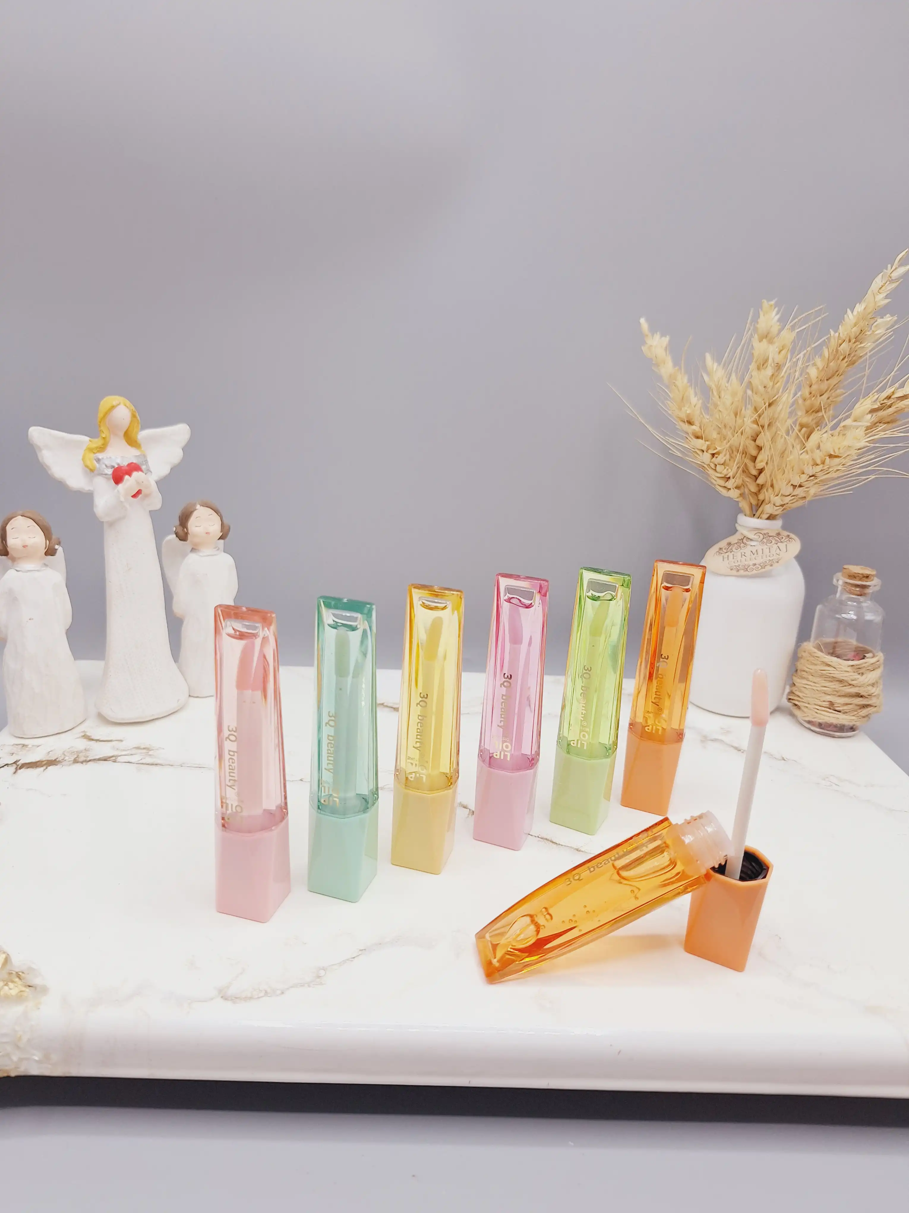 لیپ گلاس حرارتی فوق العاده زیبا برند 3Q beauty استوانه ای کد NO:OL-137