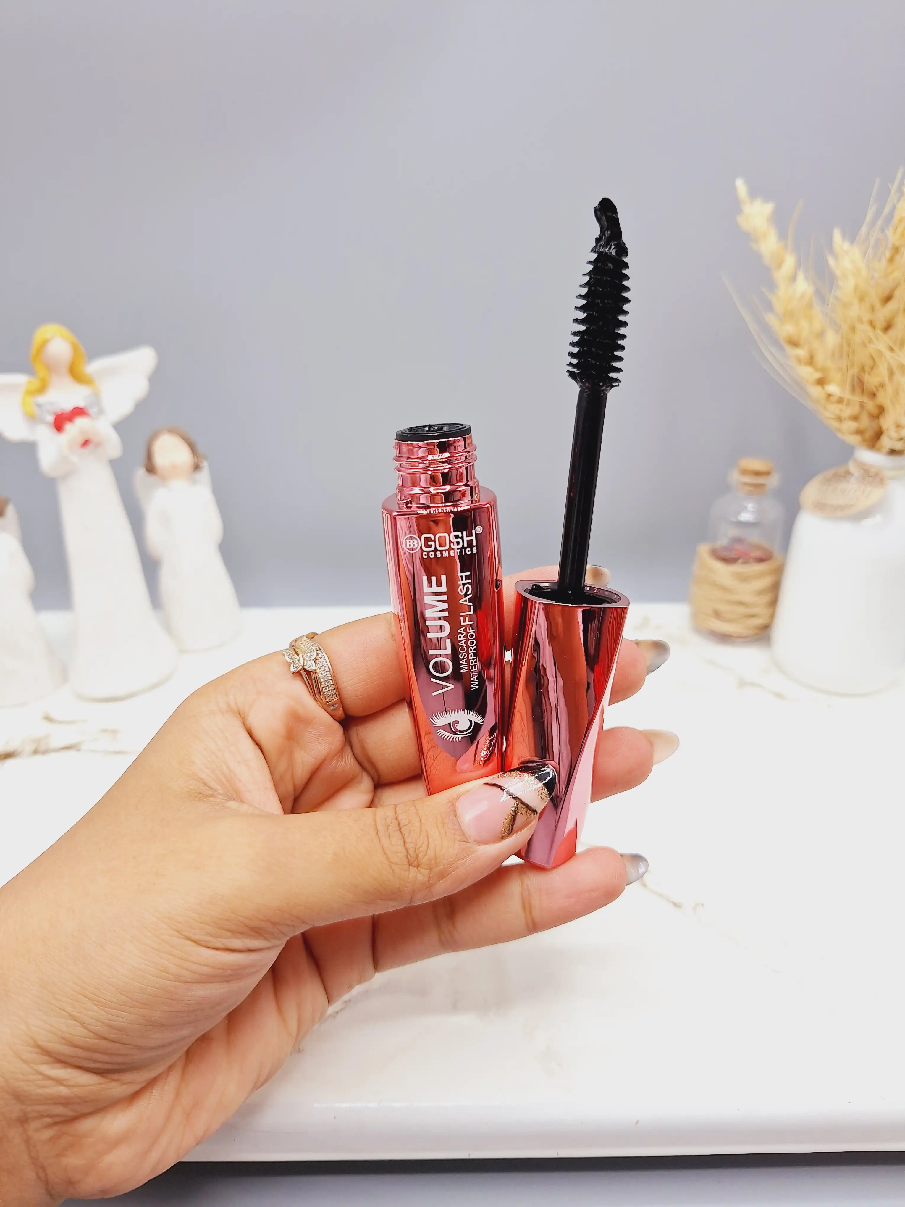 ریمل حجم دهنده و پر پشت کننده GOSH کد M143