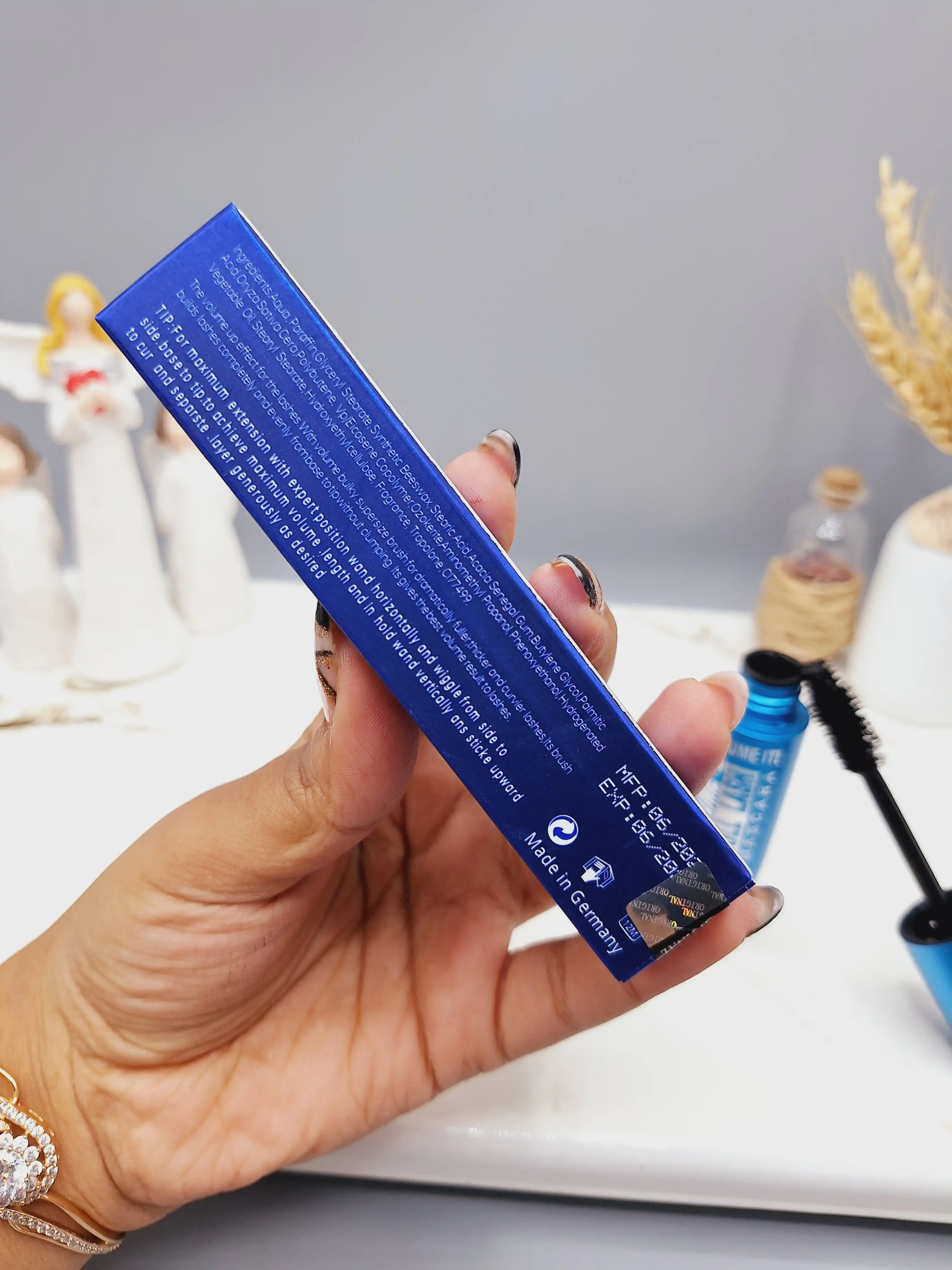 ریمل حجم دهنده بل آبی مدل بیگ لش Big Lash کد 8524