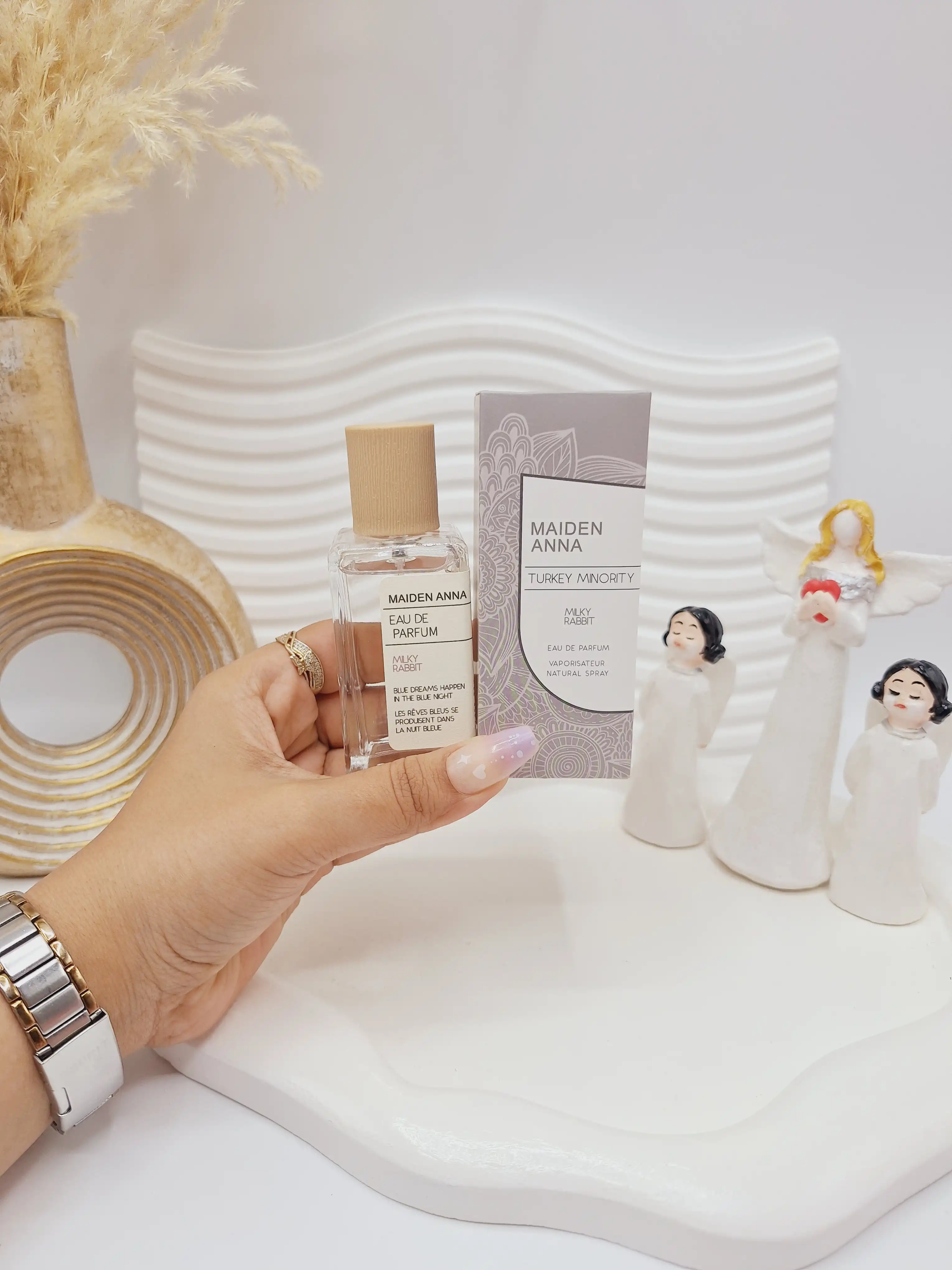 عطر بیکینی رایحه چوب دودی (MILKY RABBIT) حجم 50 میل فوق العاده خوشبو با ماندگاری بالا ساخت ترکیه