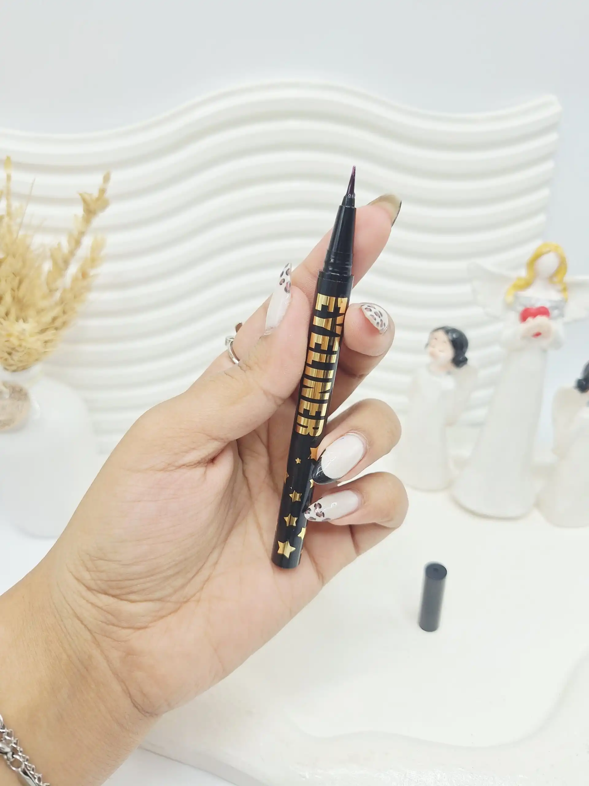 خط چشم شاین دار استامپی برند PEN KOTA کد 9992