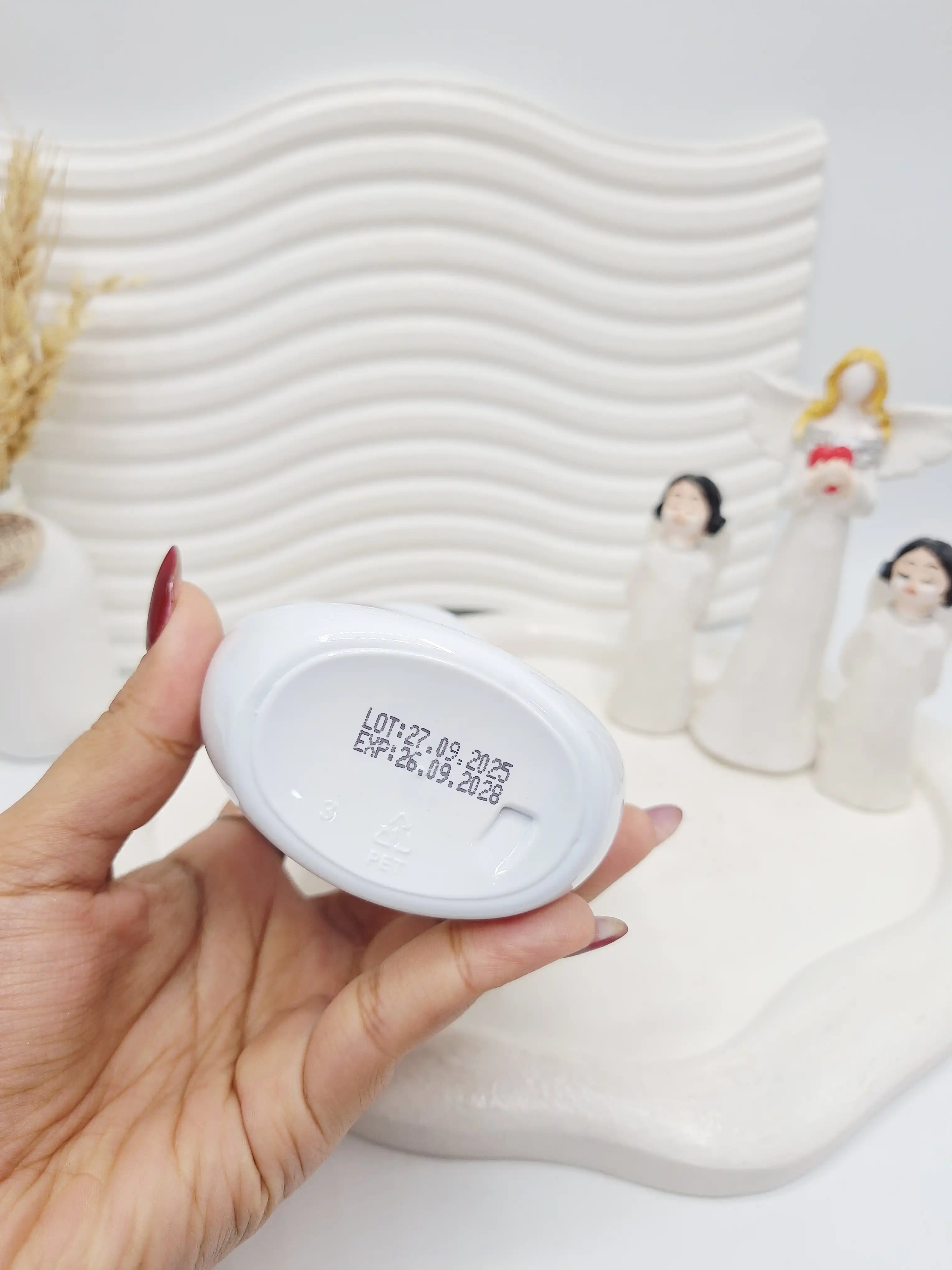 نمک حمام لایه بردار بیوآکوا با رایحه وانیل بستنی حجم 430 گرم کد 9496