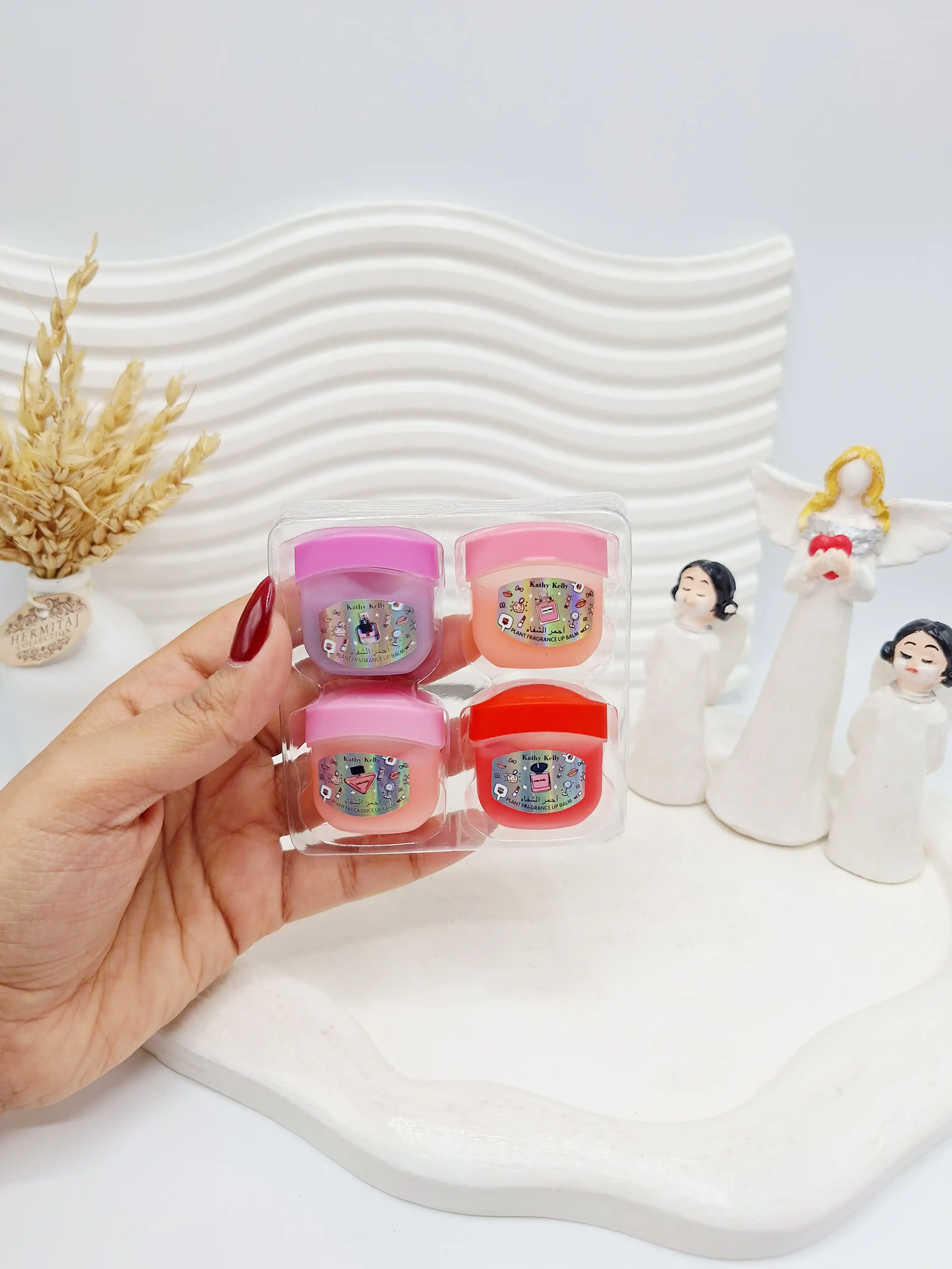 پک ۴ عددی وازلین لب با رایحه ادکلنی کد 1128